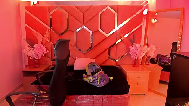 Snapshot of Olivia_Fox69 chatting on 20, 6, 2026 Olivia Fox69 online show from 20, 6, 2026