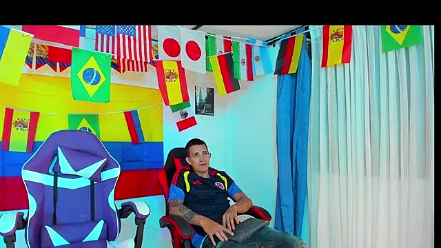 parejacaliente20154 online show from 1, 7, 2026