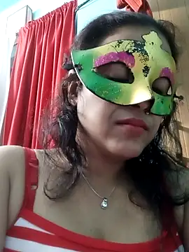 Snapshot of LOVERIAKOL chatting on 1, 1, 2025 LOVERIAKOL online show from 1, 1, 2025