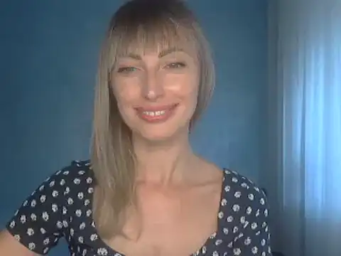 Snapshot of EffectMaya chatting on 13, 9, 2025 EffectMaya online show from 13, 9, 2025