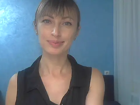 Snapshot of EffectMaya chatting on 9, 10, 2025 EffectMaya online show from 9, 10, 2025