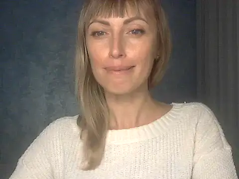 Snapshot of EffectMaya chatting on 21, 10, 2025 EffectMaya online show from 21, 10, 2025