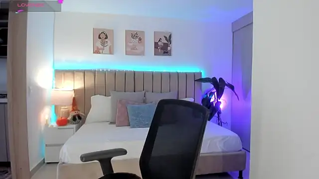 Victoria romanox online show from 16, 10, 2025