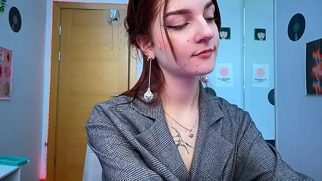 Bunny ShyGirl online show from 4, 12, 2024