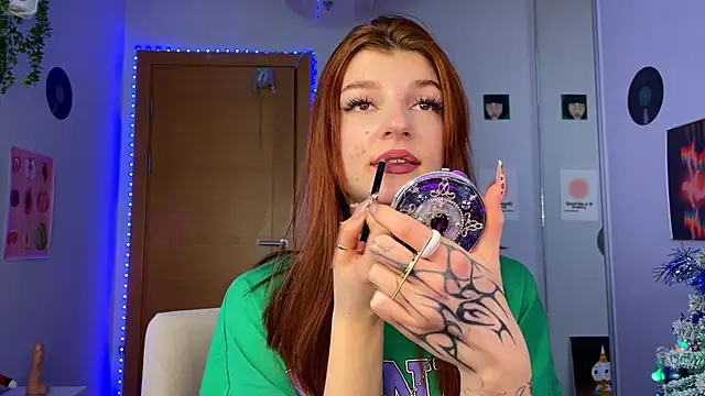 Bunny ShyGirl online show from 17, 12, 2024