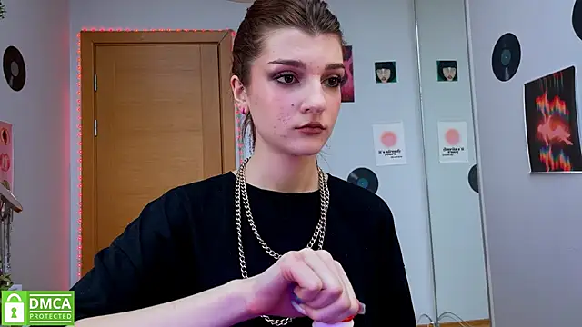 Bunny ShyGirl online show from 23, 1, 2025