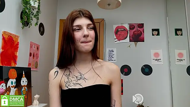 Bunny ShyGirl online show from 8, 3, 2025