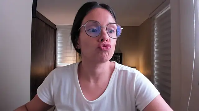 Snapshot of anabel_025 chatting on 3, 1, 2025 anabel 025 online show from 3, 1, 2025