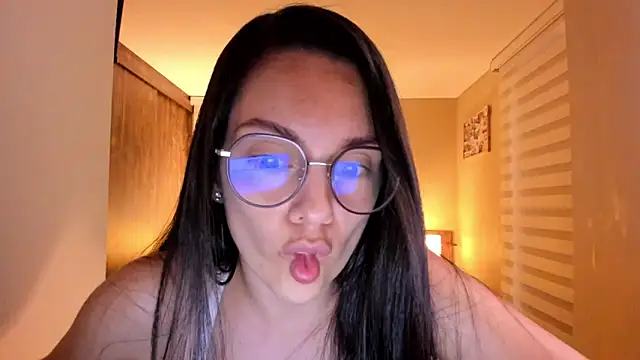 Snapshot of anabel_025 chatting on 4, 3, 2025 anabel 025 online show from 4, 3, 2025