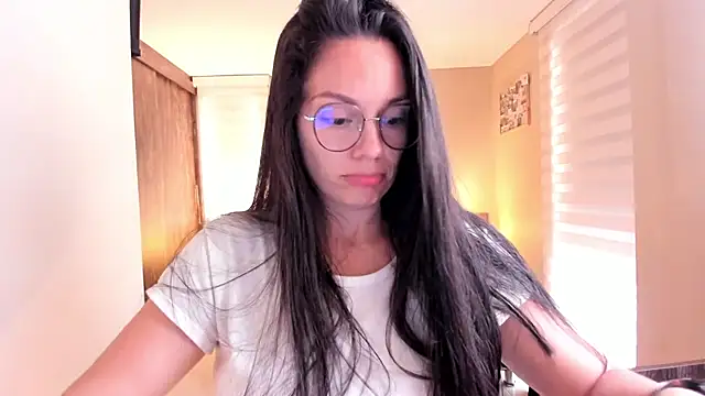 Snapshot of anabel_025 chatting on 8, 3, 2025 anabel 025 online show from 8, 3, 2025