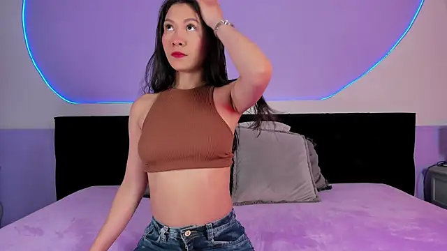 Julieta Cortes   online show from 25, 11, 2025