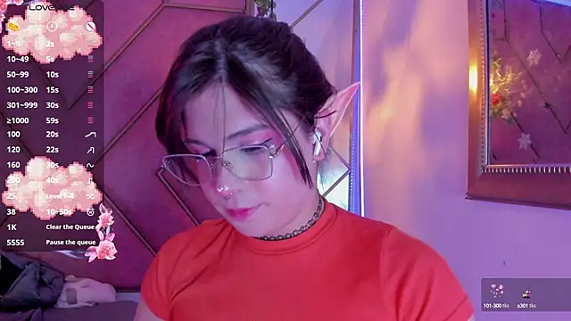 Snapshot of Yuri_Stars chatting on 18, 2, 2025 Yuri Stars online show from 18, 2, 2025