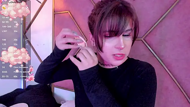 Snapshot of Yuri_Stars chatting on 5, 3, 2025 Yuri Stars online show from 5, 3, 2025