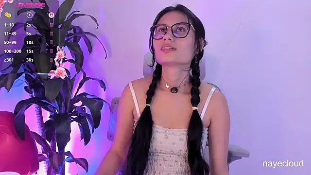 NayeCloud online show from 30, 4, 2026