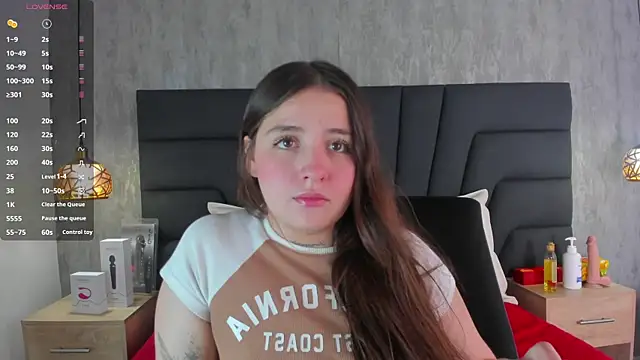 Sabrina Lennox online show from 20, 3, 2025