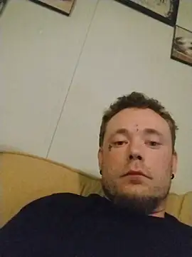 Snapshot of dadyyD95 chatting on 25, 3, 2026 dadyyD95 online show from 25, 3, 2026