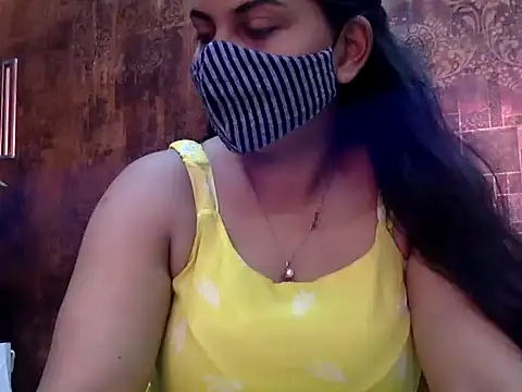 HaaniKaur online show from 13, 3, 2025