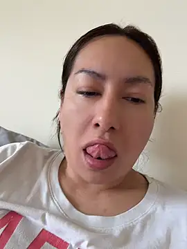 xLadyScarlettx online show from 23, 6, 2026