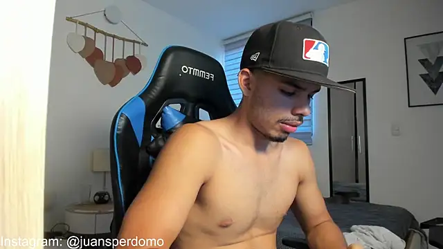 mateoleonee online show from 15, 9, 2025