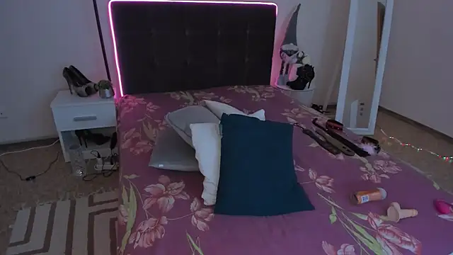 CassieEvans online show from 30, 1, 2025