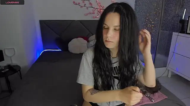 CassieEvans online show from 6, 5, 2026