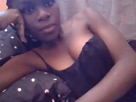 ebonyvalleria1 online show from 6, 4, 2026