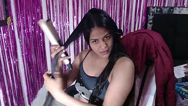 SweetAlmaa online show from 27, 4, 2026