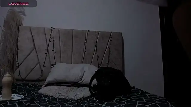 Snapshot of Kaela18 chatting on 18, 12, 2024 Kaela18 online show from 18, 12, 2024