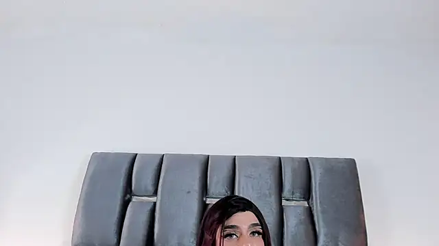 LucyGiraldo online show from 18, 1, 2025