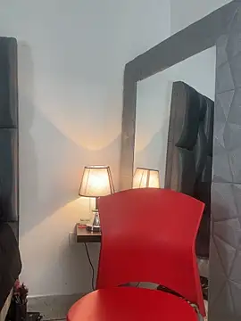 LucyGiraldo online show from 1, 3, 2025