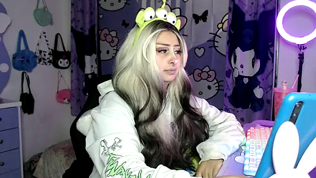 lussyevans24 online show from 19, 11, 2025