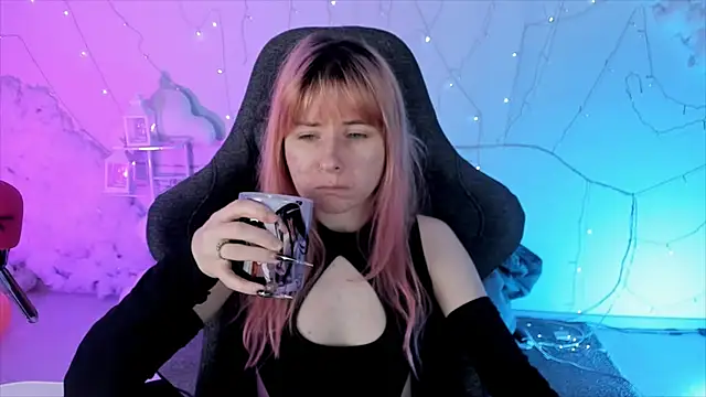 LexiWenford online show from 4, 2, 2025