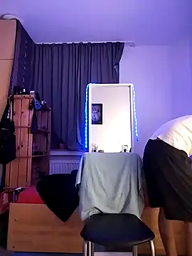 Dennis 2024 online show from 21, 1, 2025