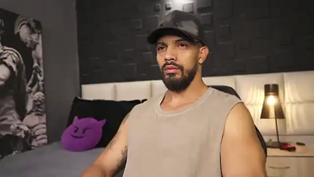 DannSaenz online show from 23, 2, 2025