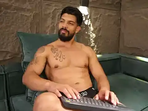 DannSaenz online show from 13, 3, 2025