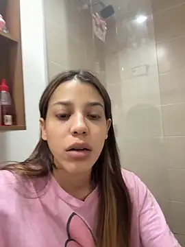 DanielaSaenz0 online show from 4, 11, 2025