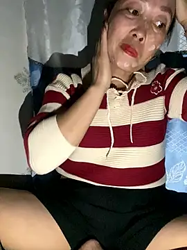 Linaannn online show from 4, 10, 2025