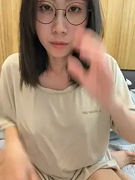 Snapshot of Ashepova000 chatting on 5, 2, 2026 Ashepova000 online show from 5, 2, 2026