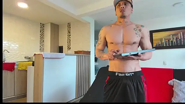 MARCELOANDLUCIAN online show from 14, 1, 2026