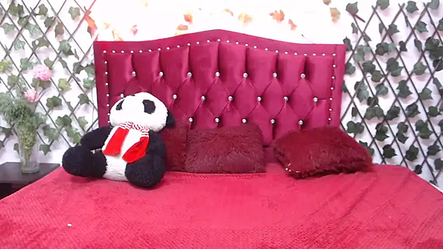 Melani cute02 online show from 20, 2, 2025