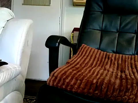 MrStraightDik online show from 10, 2, 2025