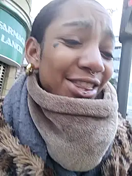 Snapshot of Laanegraofficial_ chatting on 9, 12, 2024 Laanegraofficial online show from 9, 12, 2024