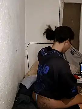 Snapshot of Laanegraofficial_ chatting on 29, 12, 2024 Laanegraofficial online show from 29, 12, 2024