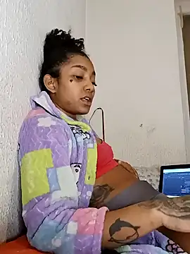 Snapshot of Laanegraofficial_ chatting on 14, 1, 2025 Laanegraofficial online show from 14, 1, 2025