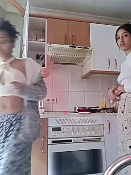 Snapshot of Laanegraofficial_ chatting on 15, 1, 2025 Laanegraofficial online show from 15, 1, 2025