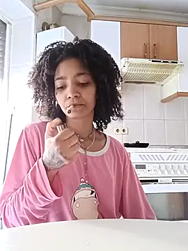 Snapshot of Laanegraofficial_ chatting on 16, 3, 2025 Laanegraofficial online show from 16, 3, 2025