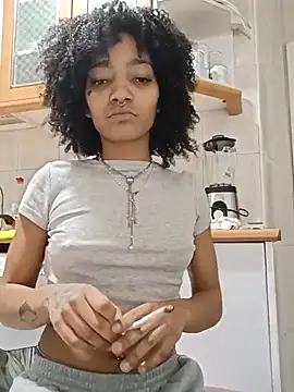 Snapshot of Laanegraofficial_ chatting on 18, 3, 2025 Laanegraofficial online show from 18, 3, 2025