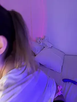 Snapshot of _nobara__ chatting on 14, 12, 2025 nobara online show from 14, 12, 2025