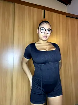 Snapshot of Eloisa_cleavage_ chatting on 16, 12, 2025 Eloisa cleavage online show from 16, 12, 2025