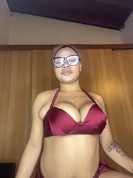 Snapshot of Eloisa_cleavage_ chatting on 17, 4, 2026 Eloisa cleavage online show from 17, 4, 2026